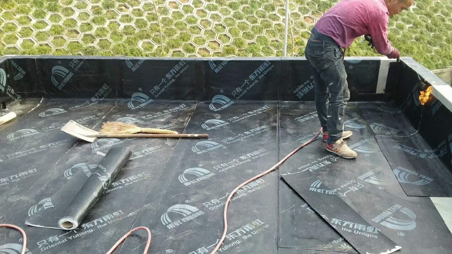 蘇州樓頂防水公司電話_陽臺(tái)防水,防水工程,樓頂防水